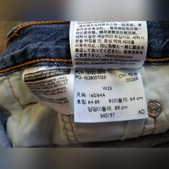 Levi's 501 shorts with frayed hem / distressed, cutoff look - size 25 - Picture 7 of 7